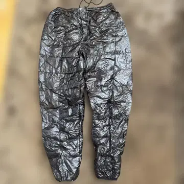 즉시 발송 극미품 mont-bell 다운 팬츠 L 블랙