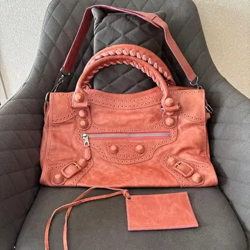 핑크 핸드백 스트랩 포함