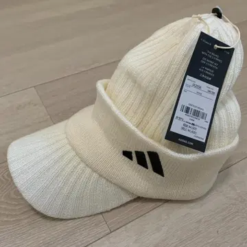 미사용 새상품 adidas 골프 화이트 계열 바이저 니트 MKO86