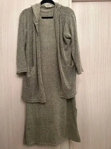 TORRAZZO DONNA 후드 부착 가디건과 원피스