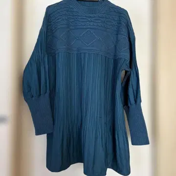 L 사이즈 터콰이즈 블루 플리츠 니트 긴팔