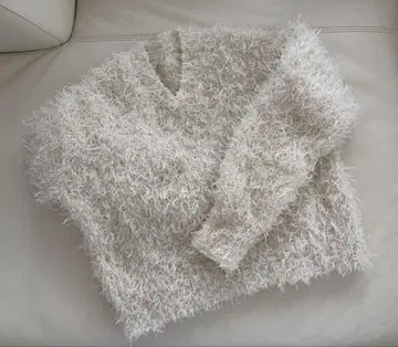 고급 이탈리아 실 핸드메이드 복슬복슬 라메 믹스 니트