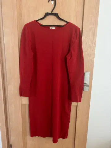 멜로즈 빨간색 니트 원피스