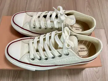 화이트 가죽 느낌 스니커즈 쿠션 힐