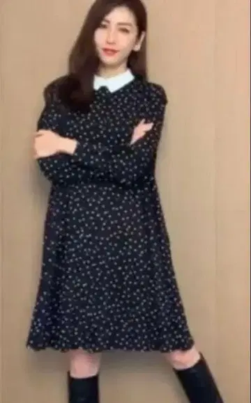 셀포드 도트 무늬 긴팔 원피스