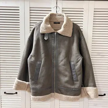 새상품급 [ EMODA ] 와이드 암 페이크 무스탕 블루종 F 사이즈