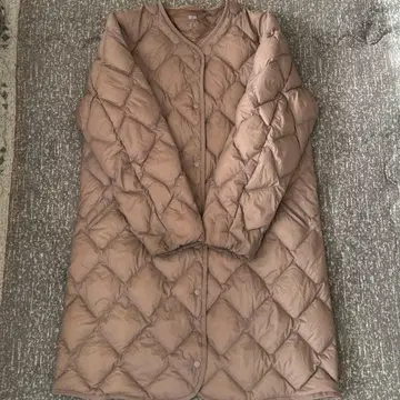 유니클로 울트라 라이트 다운 릴랙스 베이지 L 사이즈