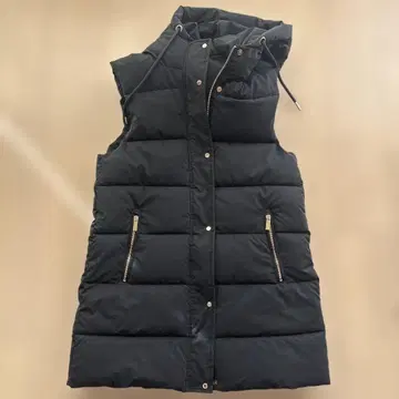 ZARA 후드 부착 다운 베스트 S 블랙