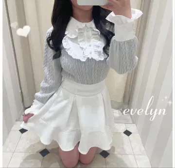 evelyn 옷깃 프릴 케이블 니트