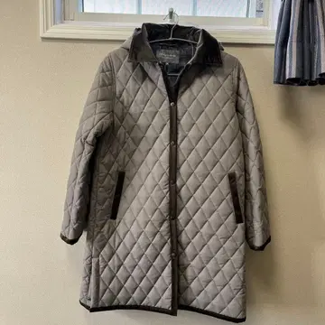 A day in the life 퀼팅 2way 코트 36 MOCA