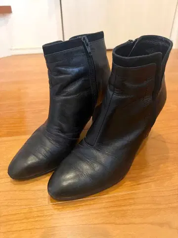 기간 한정 가격 DIANA 블랙 부츠