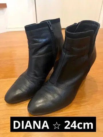 기간 한정 가격 DIANA 블랙 부츠
