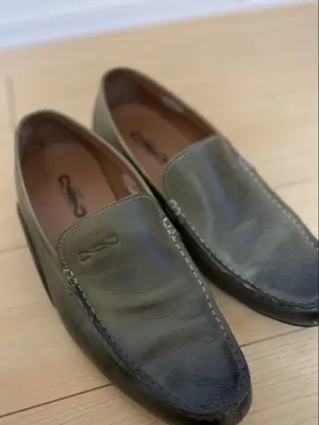 TOP SEVEN 올리브 그린 로퍼 가죽 26.5