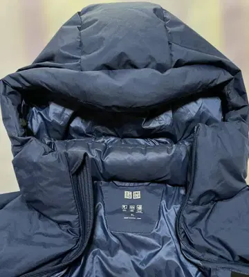 유니클로 심리스 다운 후드티 (상품번호 400511) 남성용 XL 파란색