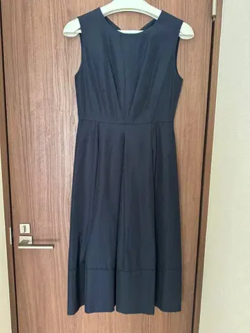 BEAUTY & YOUTH 네이비 슬리브리스 원피스 M