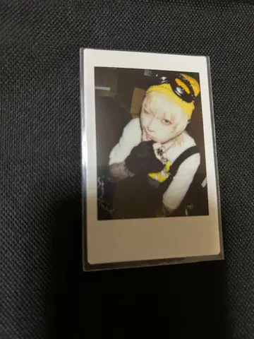 THE MADNA 료타 씨 폴라로이드