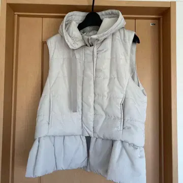 후드 부착 퀼팅 다운 베스트