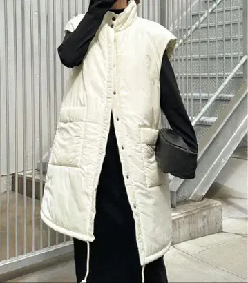 SELECTMOCA by son 충전솜 스탠드 카라 오버 베스트 화이트