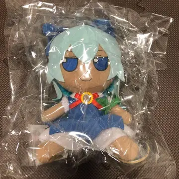 동방 봉제 인형 햇볕에 탄 치르노