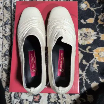 살롱 드 그레이 23.5EEEE