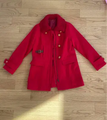 빨간색 피 코트 M 착용 사진 있음