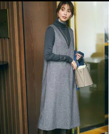 컨디션 최상 23구 실크 네프 트위드 오버롤 스커트 그레이