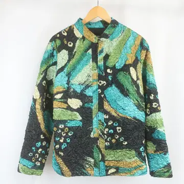 TANJAY 올 패턴 자수 스탠드 카라 주름 가공 지퍼 자켓