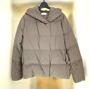 PLST 후드 부착 다운 자켓