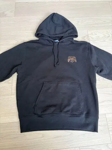 죠죠의 기묘한 모험 35주년 기념 후드티 M 사이즈