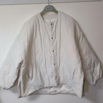 아이보리 오버 사이즈 다운 자켓