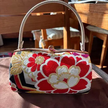 일본 의류용 가방과 조리 세트 성인식