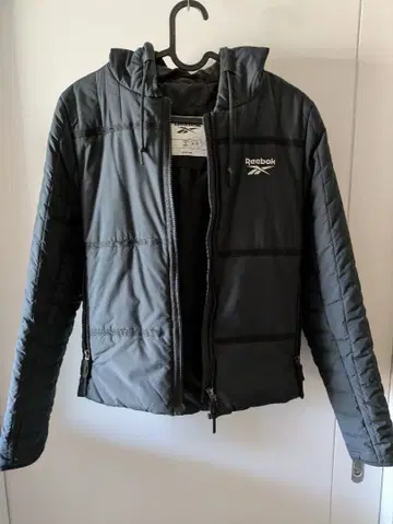 Reebok 후드 부착 다운 자켓