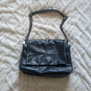 [ ZARA ] 락 플랩 숄더백