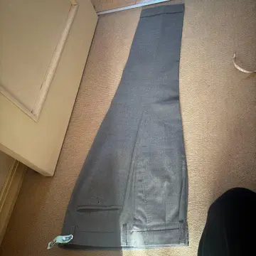 MORLES 그레이 울 혼방 슬랙스 L 사이즈