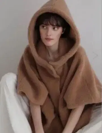 새상품급 루피 인기 후드 울 보아 코트 케이프 판초