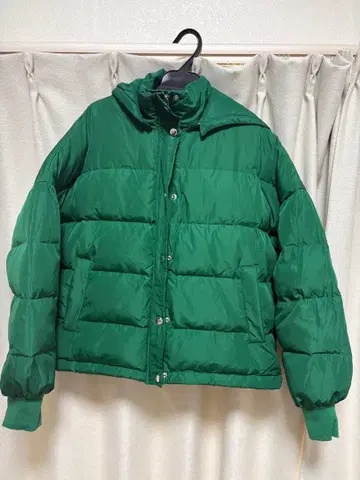 Praia 그린 다운 자켓 M 사이즈 숏 기장