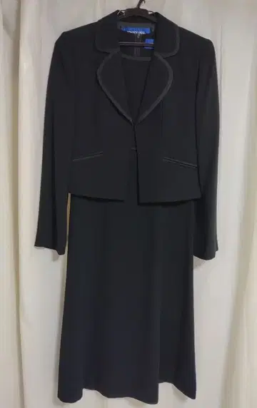 도쿄 소와르 7호 상복 원피스 수트 (자켓 포함)