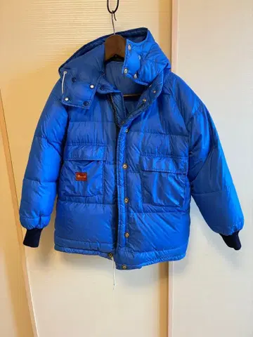 울트라 웜 후드 부착 다운 자켓 파랑