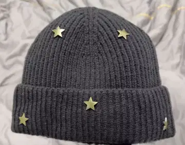 다크 그레이 리브 비니 별 모양 장식