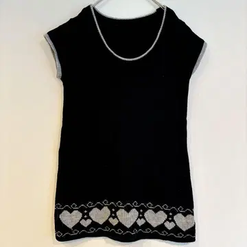 블랙 하트 무늬 반팔 니트 그레이 튜닉 베스트 레이어드 겨울 크루넥