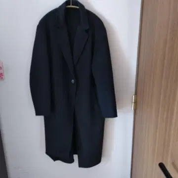 새상품 UNIQLO 체스터 코트 블랙