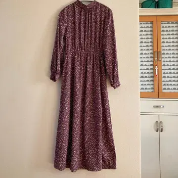 꽃무늬 긴팔 맥시 원피스