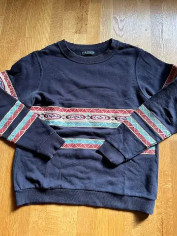 유나이티드 애로우즈 별주 yarnz 자수 네이비 맨투맨