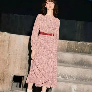 꽃무늬 긴팔 원피스 에이미 이스트 월