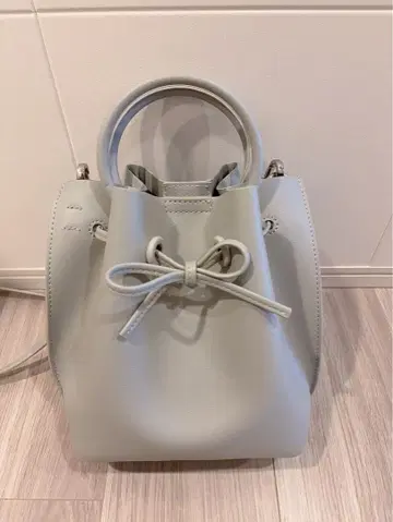 프레이 아이디 리본백 그레이 새상품급