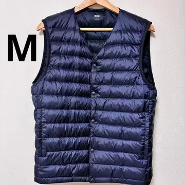 유니클로 울트라 라이트 다운 베스트 M 남성용 네이비 수트