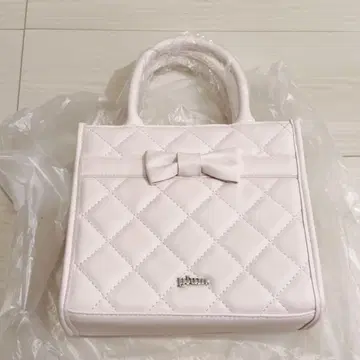 새상품 Pium 퀼팅 백 핑크 리본