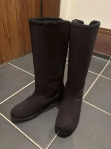 카네마츠 스웨이드 롱 부츠 블랙 플랫 어그 부츠 24cm