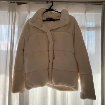 새상품급 ZARA 자라 아이보리 화이트 보아 자켓 화이트 L 사이즈
