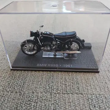 1/24 BMW R69S 1961